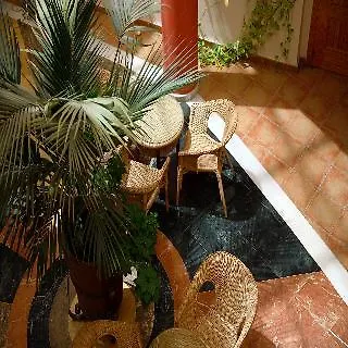 Hotel Ele Santabarbara Castilleja de la Cuesta 2*,
