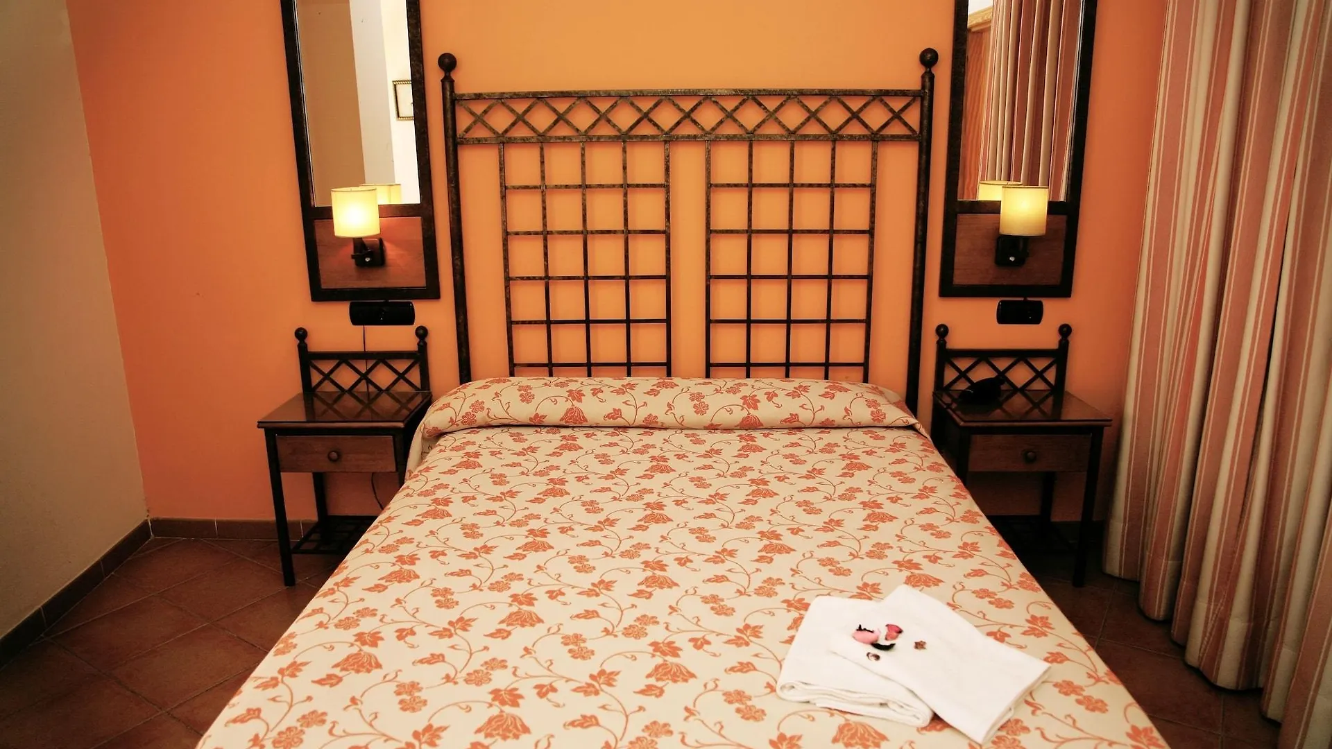 Ele Santabarbara Hotel Castilleja de la Cuesta Spain
